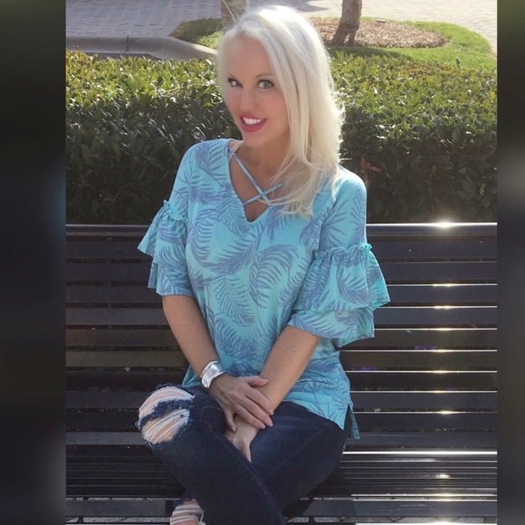 LAST 1! Aqua 💕Crisscross Tiered Sleeve Aqua Top! - Picture 3 of 5